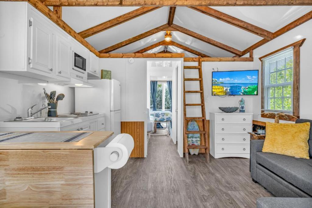 Lodge Aqua At 47th Street